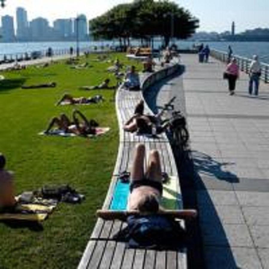 Apartamento Cloverleaf - Perfectly Located Near Restaurants, Shops, & Sites Nova York